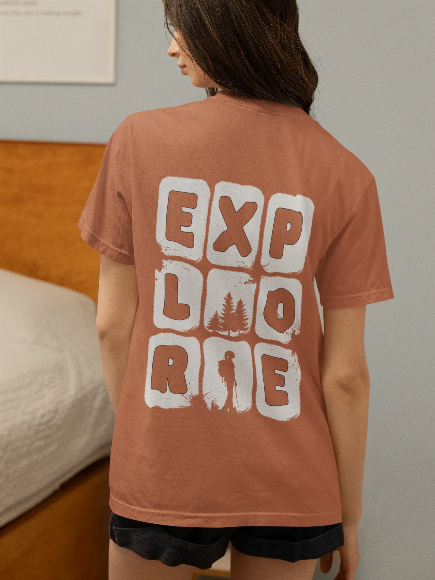 "Explore" | Women 's T-Shirt for Travellers