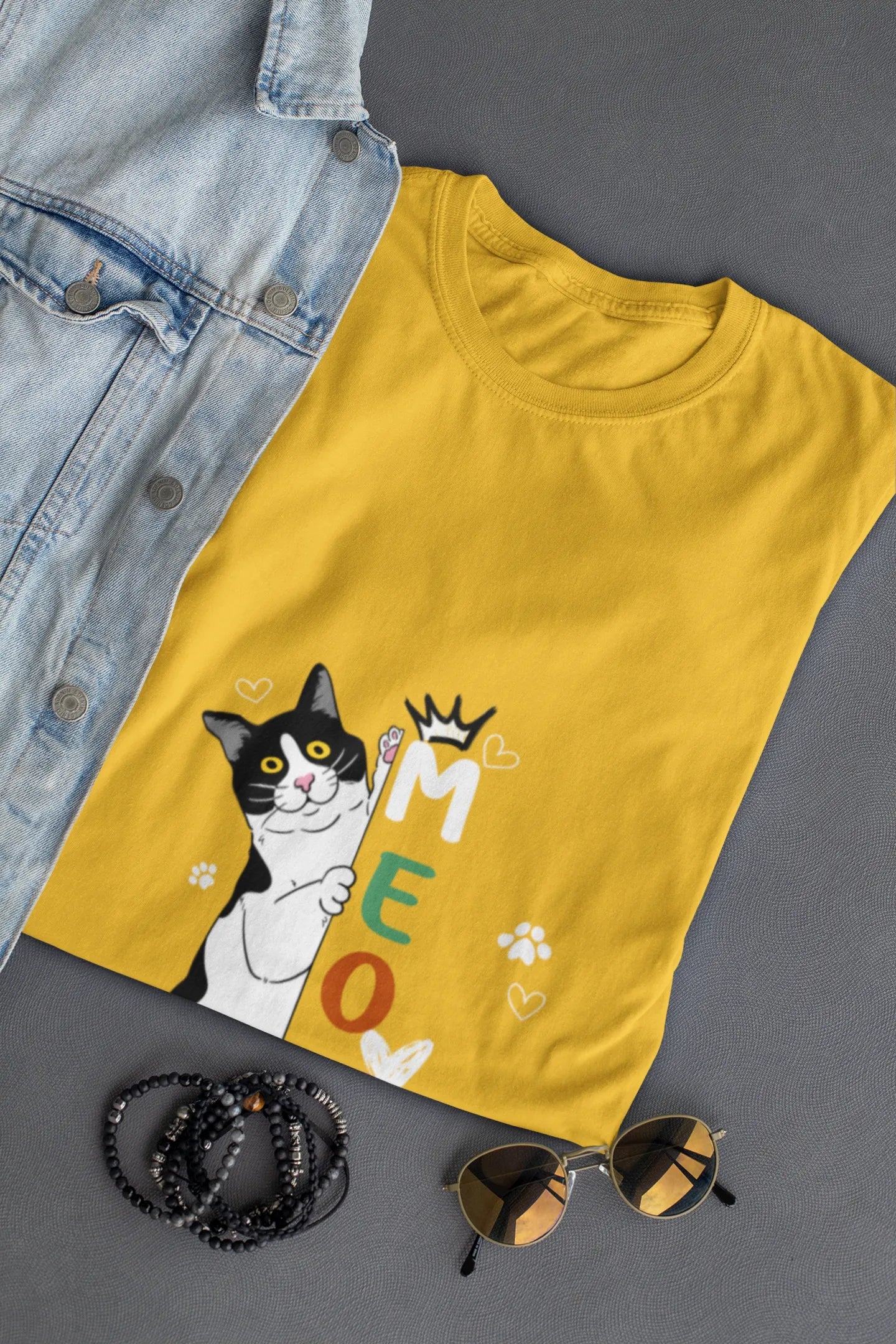 "Cute Cartoon Cat MEOW T-Shirt – Funny Kitty Graphic Tee for Cat Lovers" | Women’s T-shirt for Animal Lovers