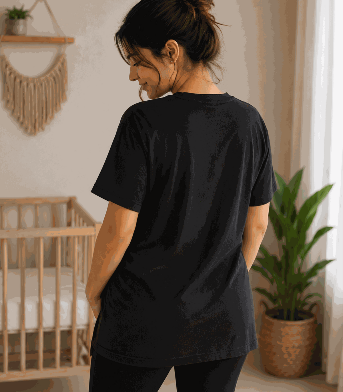 Hot Mama | Women's Black T-shirt | Mom To Be