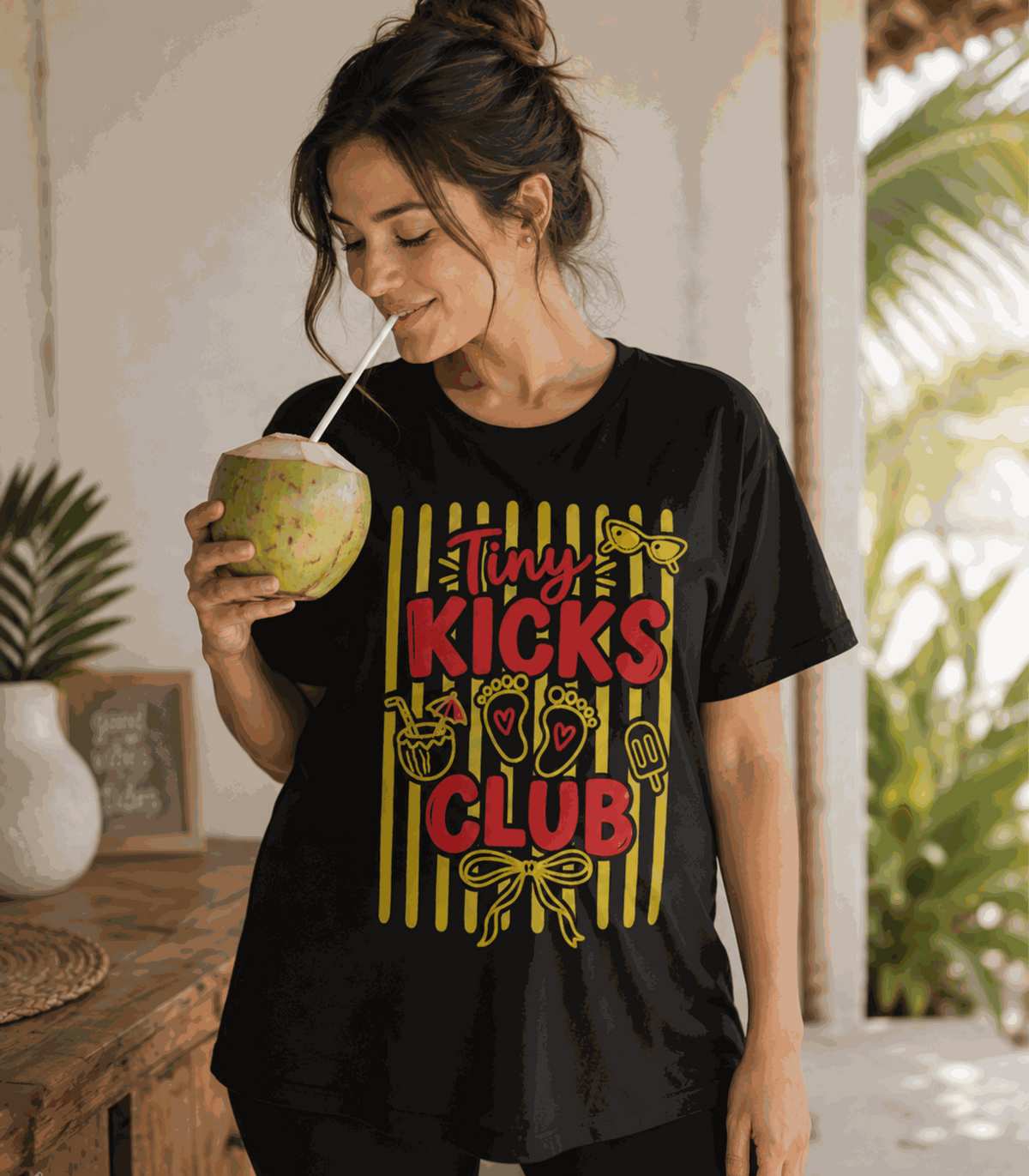 Tiny Kicks Club | Women's Black T-shirt | Mom To Be