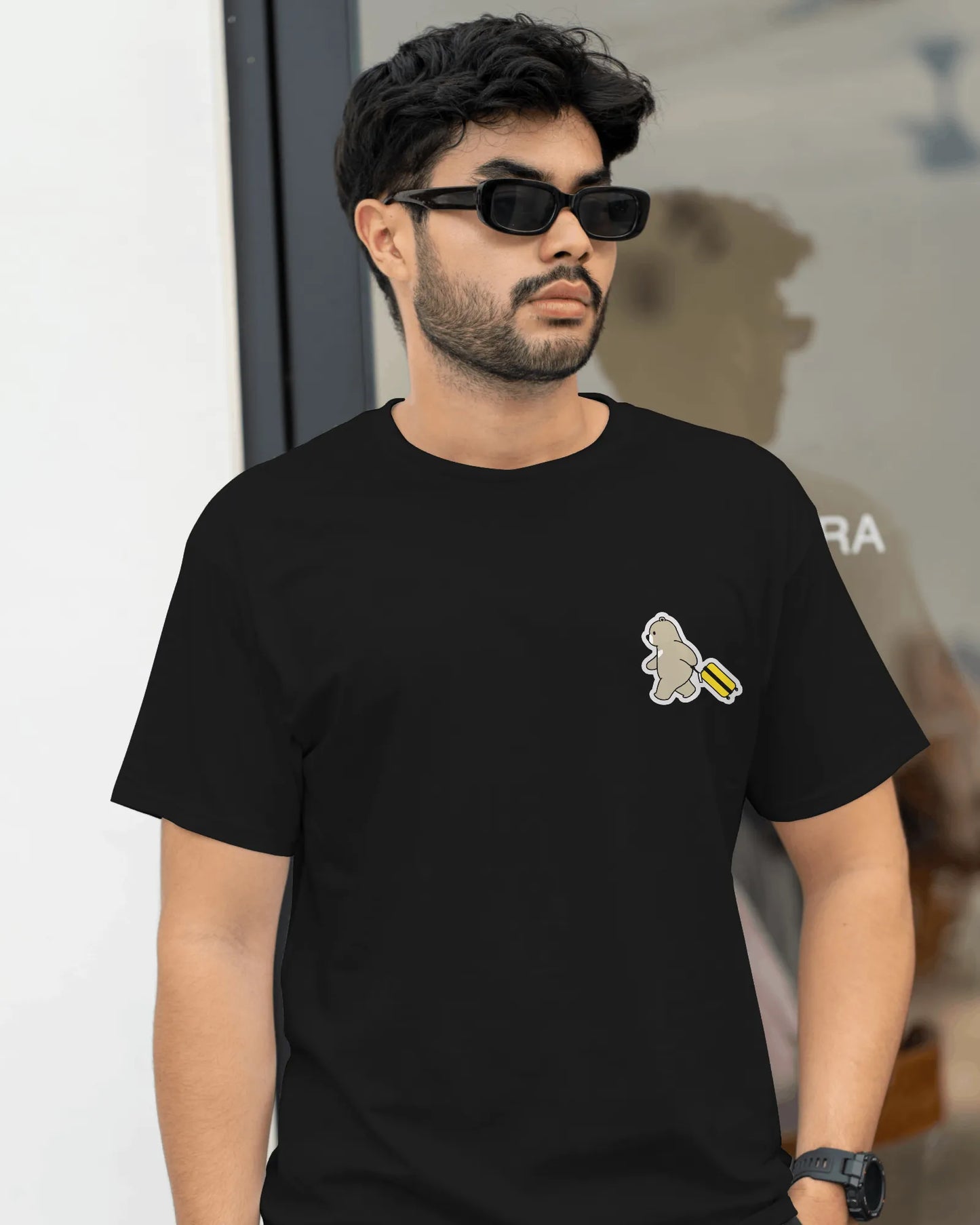 "Wander Bear – Playful Travel Bear T-Shirt for Those Who Love Adventures" | Men’s T-shirt for Animal Lovers