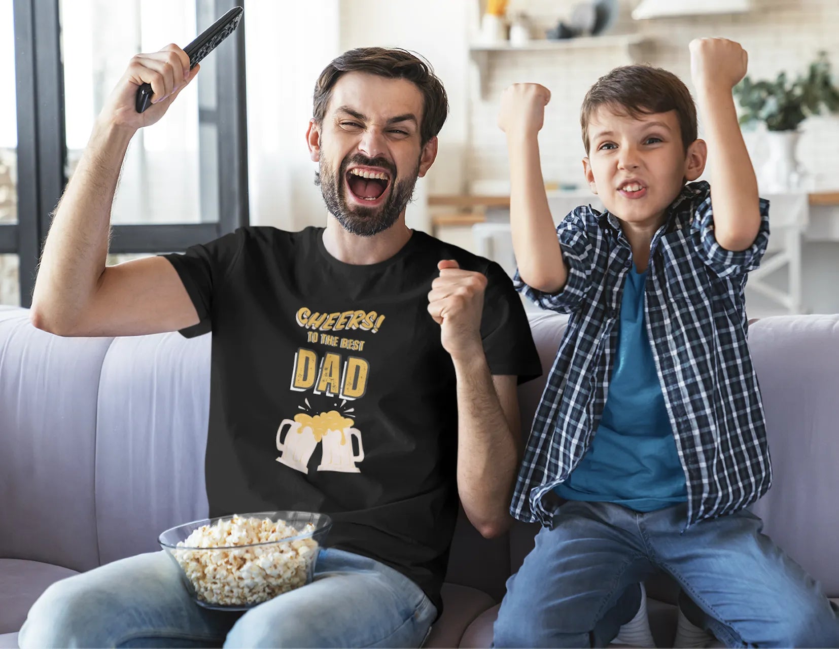 "Cheers to the Best Dad" T-Shirt | Funny Gift Tee for Father’s Day, Birthdays & More