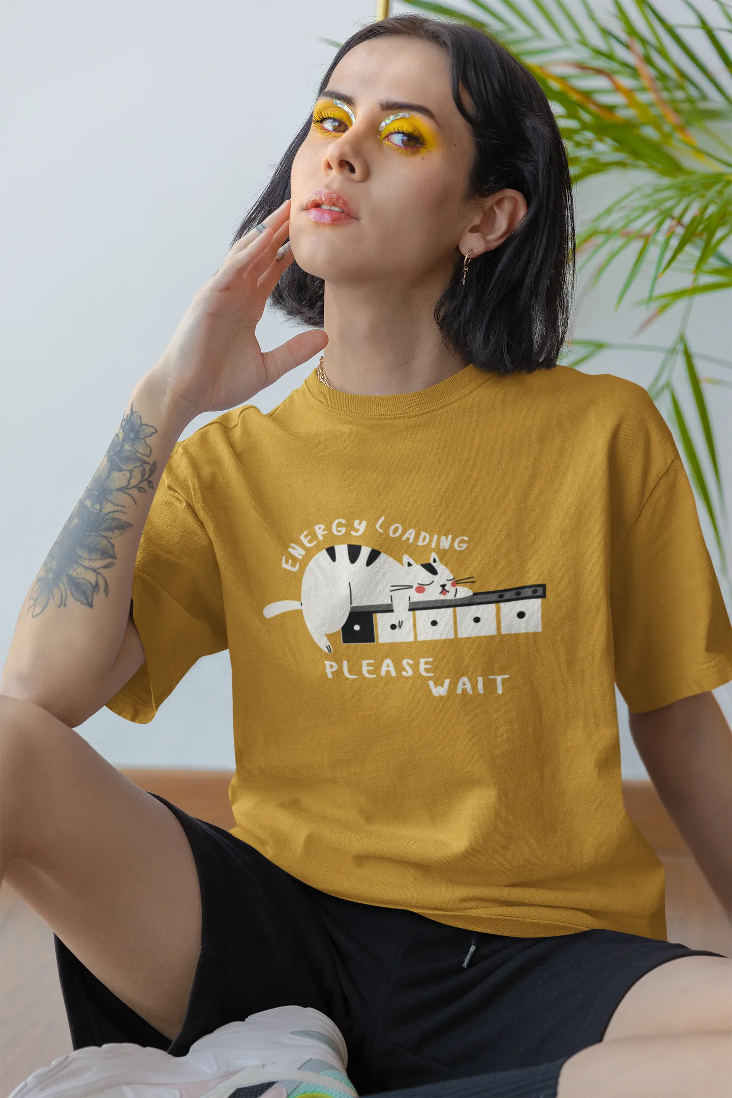 "Low Battery Mode Activated – Cute Lazy Cat Graphic Tee" | Women’s T-shirt for Animal Lovers