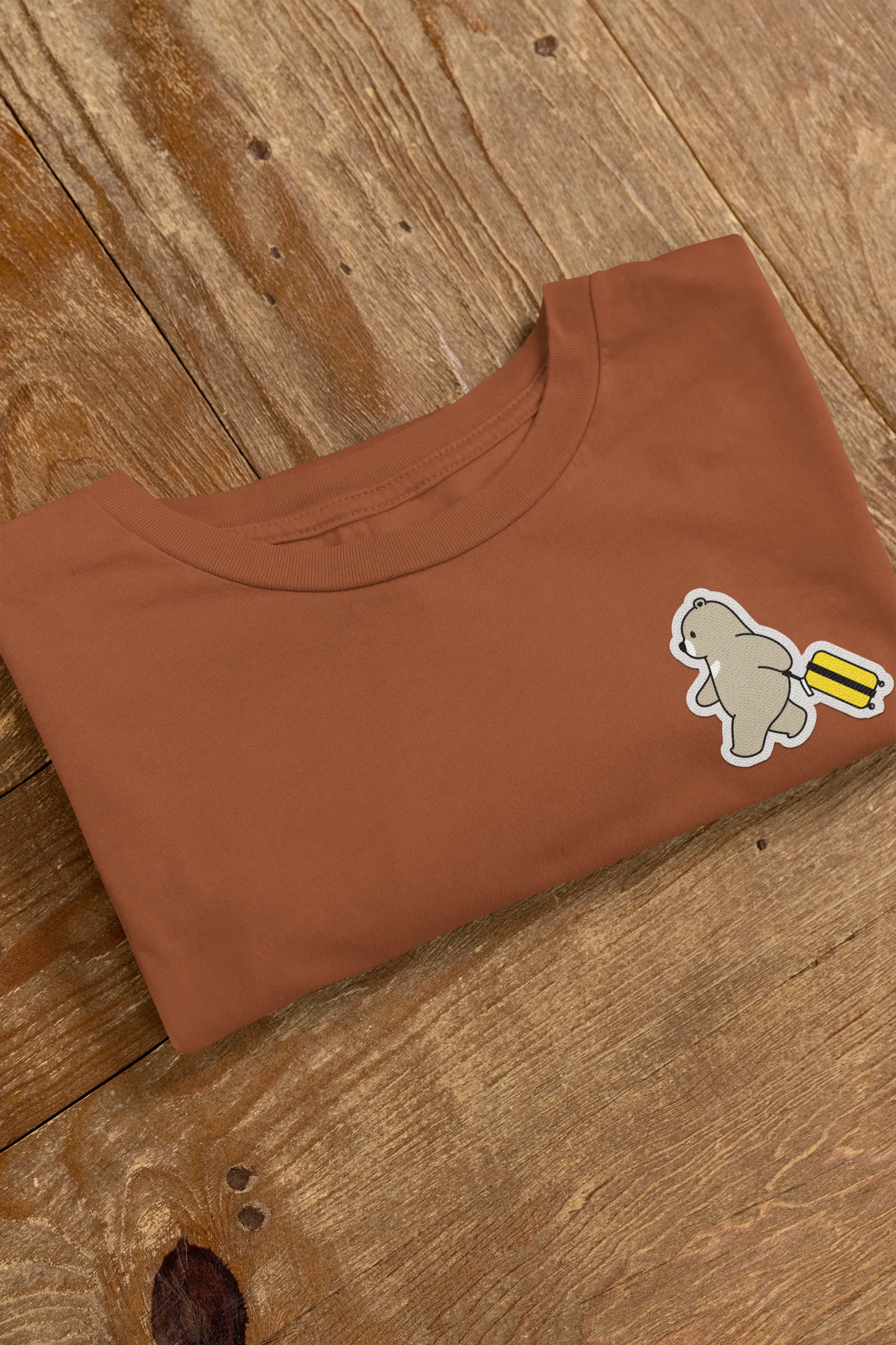 "Wander Bear – Playful Travel Bear T-Shirt for Those Who Love Adventures" | Men’s T-shirt for Animal Lovers