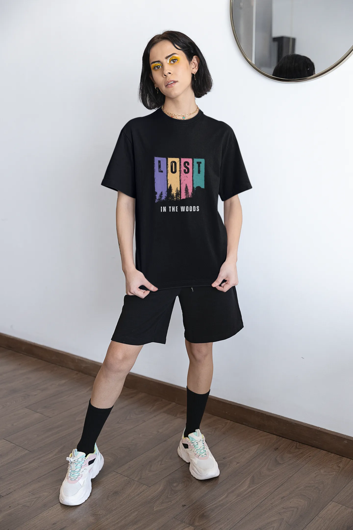 "Lost in The Woods" | Women 's T-Shirt for Travellers