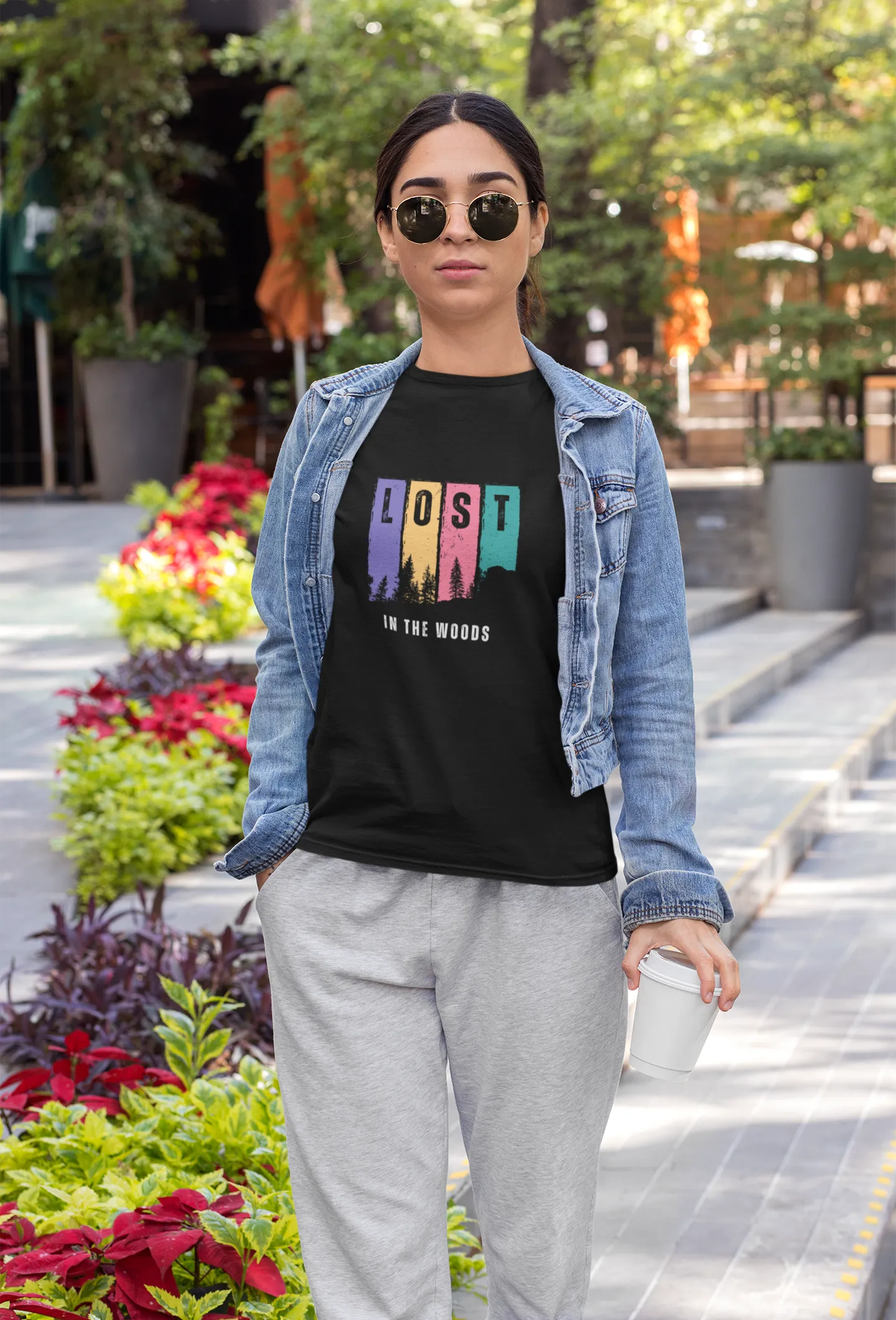 "Lost in The Woods" | Women 's T-Shirt for Travellers